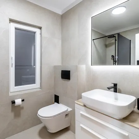 Daire Luxury In Center